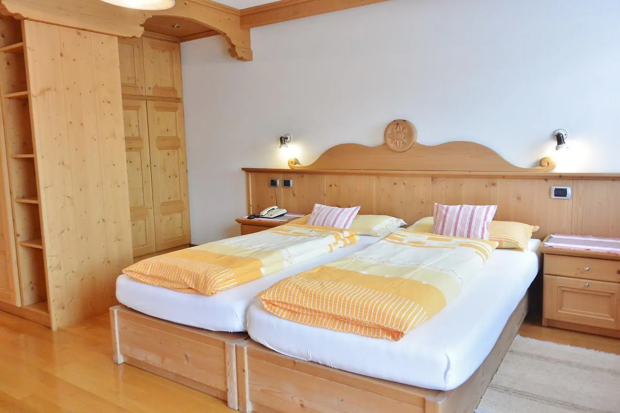 ליביניו Hotel Garni Al Plan איטליה