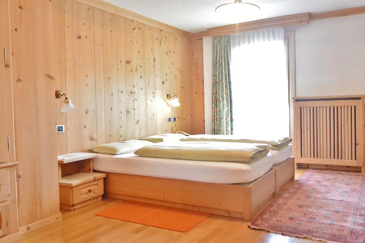 ליביניו Hotel Garni Al Plan