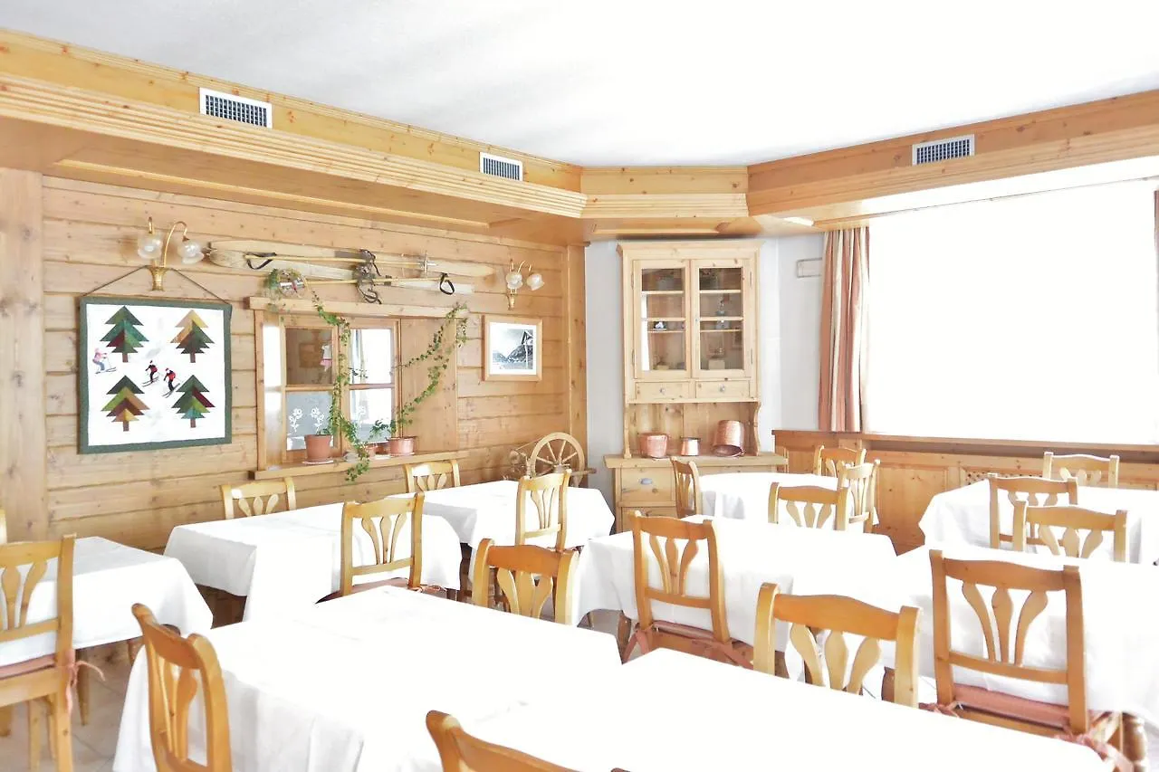 ליביניו Hotel Garni Al Plan 3*,  איטליה