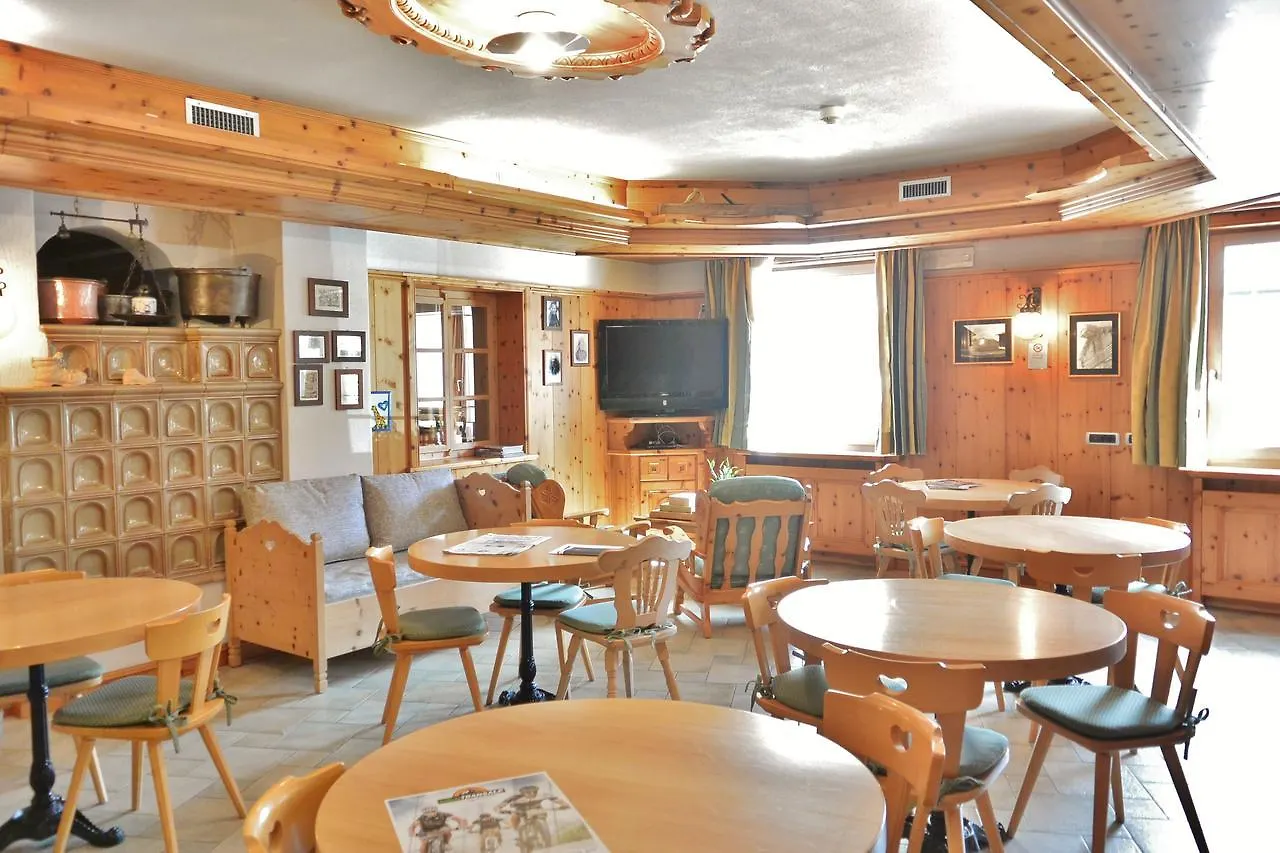 ליביניו Hotel Garni Al Plan