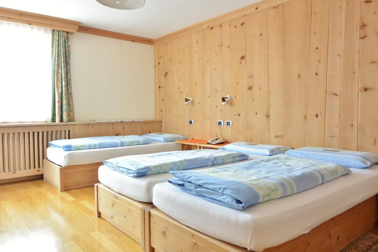 ליביניו Hotel Garni Al Plan