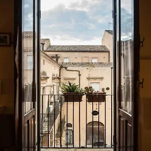 Casa Di Marco Palazzo Astuto , Noto Italia
