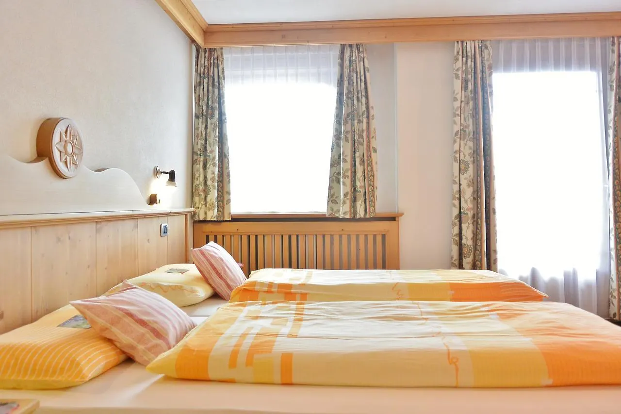 Hotel Garnì al Plan Livigno 3*,